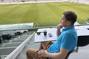 Στην... πρίζα/Ντομπρασίνοβιτς