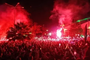 "Από θαύμα ζω" - Τι δήλωσε 23χρονος που ενεπλάκη σε τροχαίο μετά το πάρτι των χιλιάδων φοιτητών 