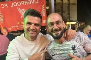 Είδε... Λίβερπουλ ο κόουτς στο Gerrard's Kitchen Bar