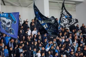 "Μπλόκο" σε Απολλωνίστες που πήγαν στο… εκτός με Άρη