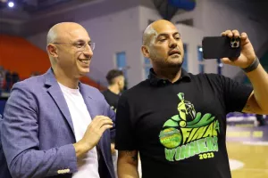 Μήνυμα για Καραπατάκη 
