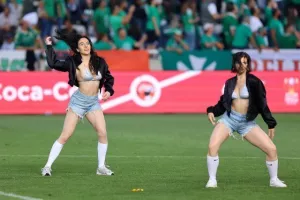 ΑΕΛ - Ομόνοια: Ο Καρίμ το... έβαψε πράσινο - Back2back Κυπελλούχος η Ομόνοια! (Φώτος)