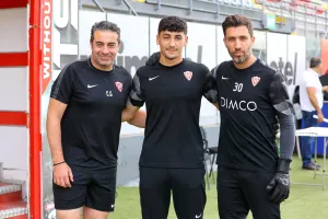 Nέα Σαλαμίνα - Ολυμπιακός: Πέντε γκολ και "ερυθρόλευκο" τρίποντο! (φώτος)