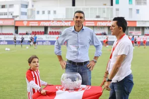 Nέα Σαλαμίνα - Ολυμπιακός: Πέντε γκολ και "ερυθρόλευκο" τρίποντο! (φώτος)