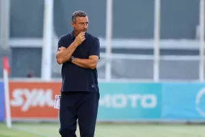 Nέα Σαλαμίνα - Ολυμπιακός: Πέντε γκολ και "ερυθρόλευκο" τρίποντο! (φώτος)