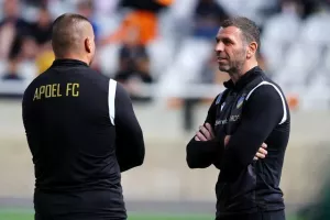 ΑΠΟΕΛ - Άρης: Φινάλε με 7 γκολ και γαλαζοκίτρινο τρίποντο (φώτος)