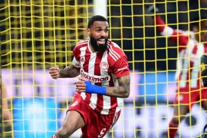 «Θέλω ομάδα που παίζει Champions League ή Europa League»
