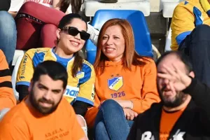 (ΦΩΤΟΡΕΠΟΡΤΑΖ) Ο κόσμος στο Πάφος-ΑΠΟΕΛ