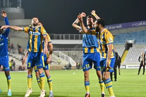 Περίμεναν πολύ αυτές τις στιγμές... (βίντεο/φώτος)