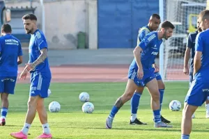 Καρμιώτισσα-Ανόρθωση: Διπλό... με Μάριο και Αντονίν (φώτος)