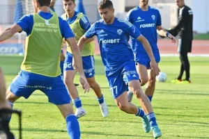 Καρμιώτισσα-Ανόρθωση: Διπλό... με Μάριο και Αντονίν (φώτος)