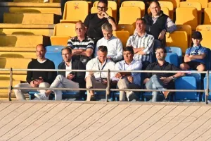 Καρμιώτισσα-Ανόρθωση: Διπλό... με Μάριο και Αντονίν (φώτος)