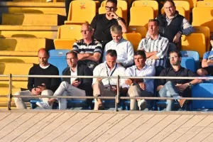 Καρμιώτισσα-Ανόρθωση: Διπλό... με Μάριο και Αντονίν (φώτος)