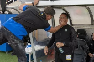 ΑΠΟΕΛ - Ομόνοια: Έχασε ευκαιρίες, έχασε έδαφος... (φώτος)