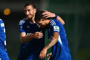 Καρμιώτισσα-Ανόρθωση: Διπλό... με Μάριο και Αντονίν (φώτος)