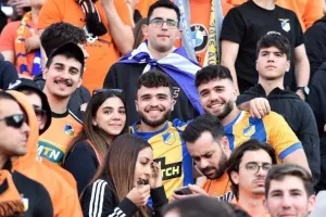(ΦΩΤΟΡΕΠΟΡΤΑΖ) Ο κόσμος στο “αιώνιο” ντέρμπι