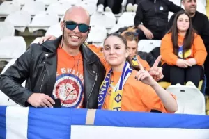(ΦΩΤΟΡΕΠΟΡΤΑΖ) Ο κόσμος στο “αιώνιο” ντέρμπι
