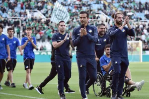 Αποθεώθηκαν οι νεαροί πρωταθλητές και ο κόουτς Μοράις στο ΓΣΠ