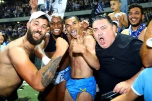 Σαν Σήμερα/ Ο Απόλλωνας πρωταθλητής για 4η φορά στην ιστορία του (Φώτος)