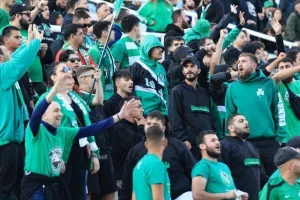 (ΦΩΤΟΡΕΠΟΡΤΑΖ) Ο κόσμος στο “αιώνιο” ντέρμπι