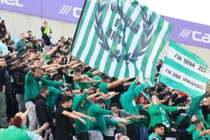 (ΦΩΤΟΡΕΠΟΡΤΑΖ) Ο κόσμος στο “αιώνιο” ντέρμπι
