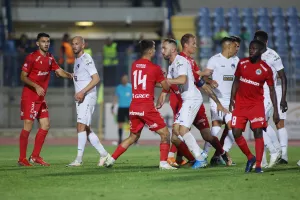Μέσα στα σπουδαία και κάτι... ανησυχητικό