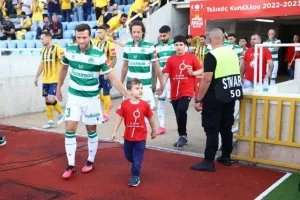 ΑΕΛ - Ομόνοια: Ο Καρίμ το... έβαψε πράσινο - Back2back Κυπελλούχος η Ομόνοια! (Φώτος)