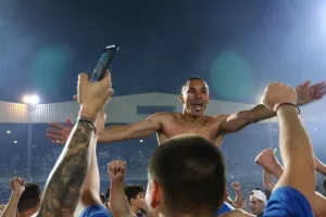 Σαν Σήμερα/ Ο Απόλλωνας πρωταθλητής για 4η φορά στην ιστορία του (Φώτος)