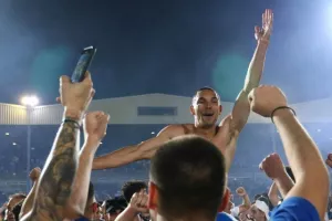 Σαν Σήμερα/ Ο Απόλλωνας πρωταθλητής για 4η φορά στην ιστορία του (Φώτος)