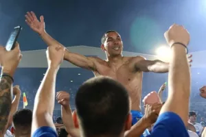 Σαν Σήμερα/ Ο Απόλλωνας πρωταθλητής για 4η φορά στην ιστορία του (Φώτος)
