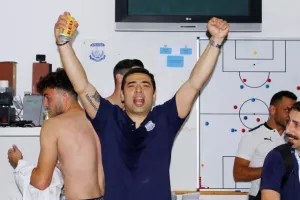 Σαν Σήμερα/ Ο Απόλλωνας πρωταθλητής για 4η φορά στην ιστορία του (Φώτος)