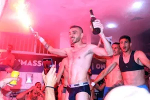 Σαν Σήμερα/ Ο Απόλλωνας πρωταθλητής για 4η φορά στην ιστορία του (Φώτος)