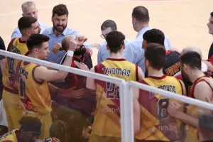 ΤΡΟΜΕΡΟ φινάλε και... break για Πετρολίνα ΑΕΚ! (φώτος)