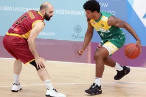 Κεραυνός - ΑΕΚ: Κράτησε την έδρα του και... έμεινε ζωντανός!