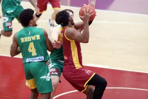 Κεραυνός - ΑΕΚ: Κράτησε την έδρα του και... έμεινε ζωντανός!