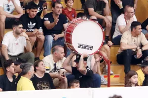 Κεραυνός - ΑΕΚ: Κράτησε την έδρα του και... έμεινε ζωντανός!