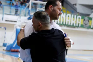 AEK - Kεραυνός: Βreak με super Κρουμπάλι και... Game-5! (φώτος)
