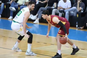 AEK - Kεραυνός: Βreak με super Κρουμπάλι και... Game-5! (φώτος)