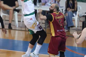 AEK - Kεραυνός: Βreak με super Κρουμπάλι και... Game-5! (φώτος)