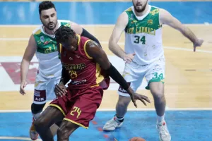AEK - Kεραυνός: Βreak με super Κρουμπάλι και... Game-5! (φώτος)