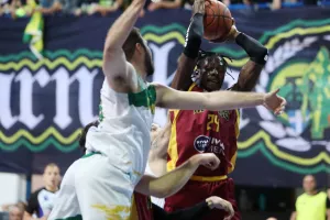 AEK - Kεραυνός: Βreak με super Κρουμπάλι και... Game-5! (φώτος)