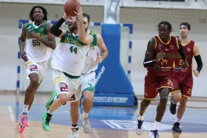 AEK - Kεραυνός: Βreak με super Κρουμπάλι και... Game-5! (φώτος)