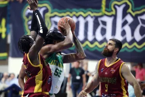 AEK - Kεραυνός: Βreak με super Κρουμπάλι και... Game-5! (φώτος)