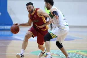 AEK - Kεραυνός: Βreak με super Κρουμπάλι και... Game-5! (φώτος)