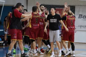 AEK - Kεραυνός: Βreak με super Κρουμπάλι και... Game-5! (φώτος)