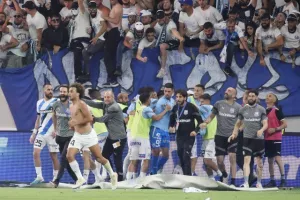 Απόλλων - ΑΠΟΕΛ: Τον "σκότωσε" και έμεινε ζωντανός! (φώτος)