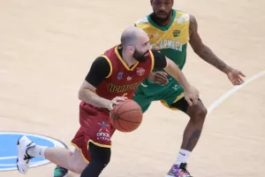 Κεραυνός - ΑΕΚ: Break... και "κιτρινοπράσινο" double! (φώτος)