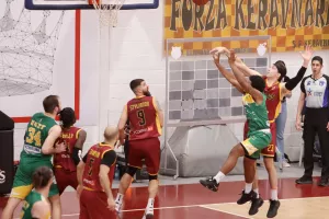Κεραυνός - ΑΕΚ: Break... και "κιτρινοπράσινο" double! (φώτος)