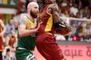 Κεραυνός - ΑΕΚ: Break... και "κιτρινοπράσινο" double! (φώτος)