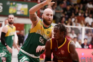 Κεραυνός - ΑΕΚ: Break... και "κιτρινοπράσινο" double! (φώτος)